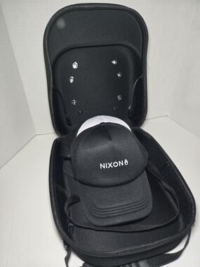 Black Hat Carrying Travel Bag With Zipper And Strap.